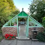 בית הארחה Crofton House